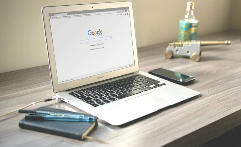 SEO: The Street-Smart, No-Nonsense Guide to Finally Getting Noticed Online